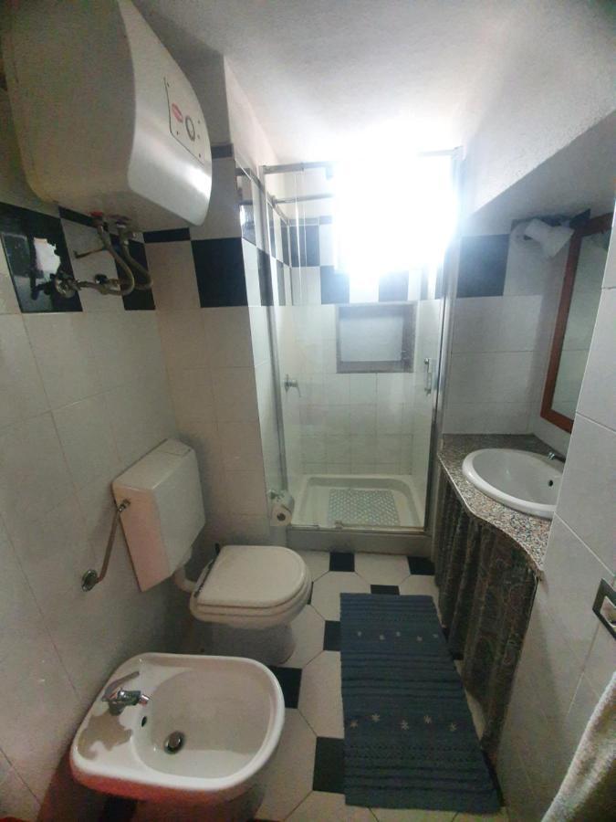Appartamento Stangoni Badesi Exterior foto