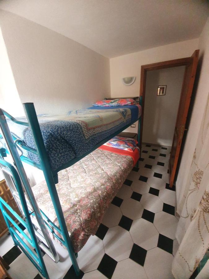 Appartamento Stangoni Badesi Exterior foto